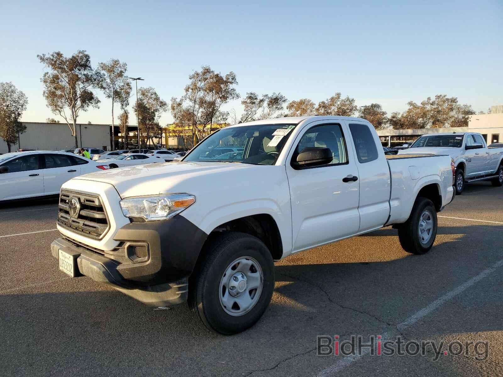 Photo 5TFRX5GN6KX152408 - Toyota Tacoma 2WD 2019