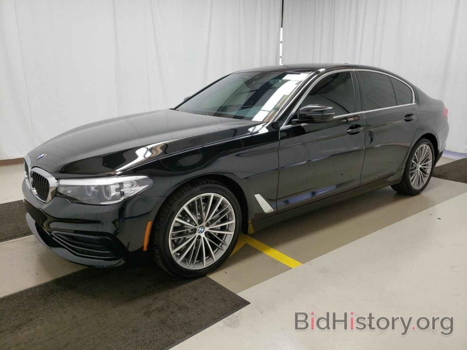 Photo WBAJE7C52KWW14499 - BMW 5 Series 2019