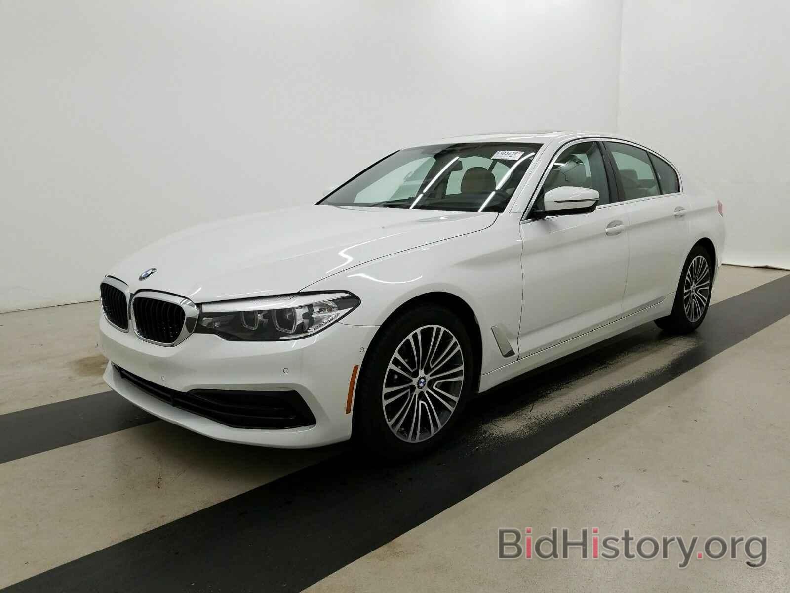 Photo WBAJE5C50KWW35128 - BMW 5 Series 2019