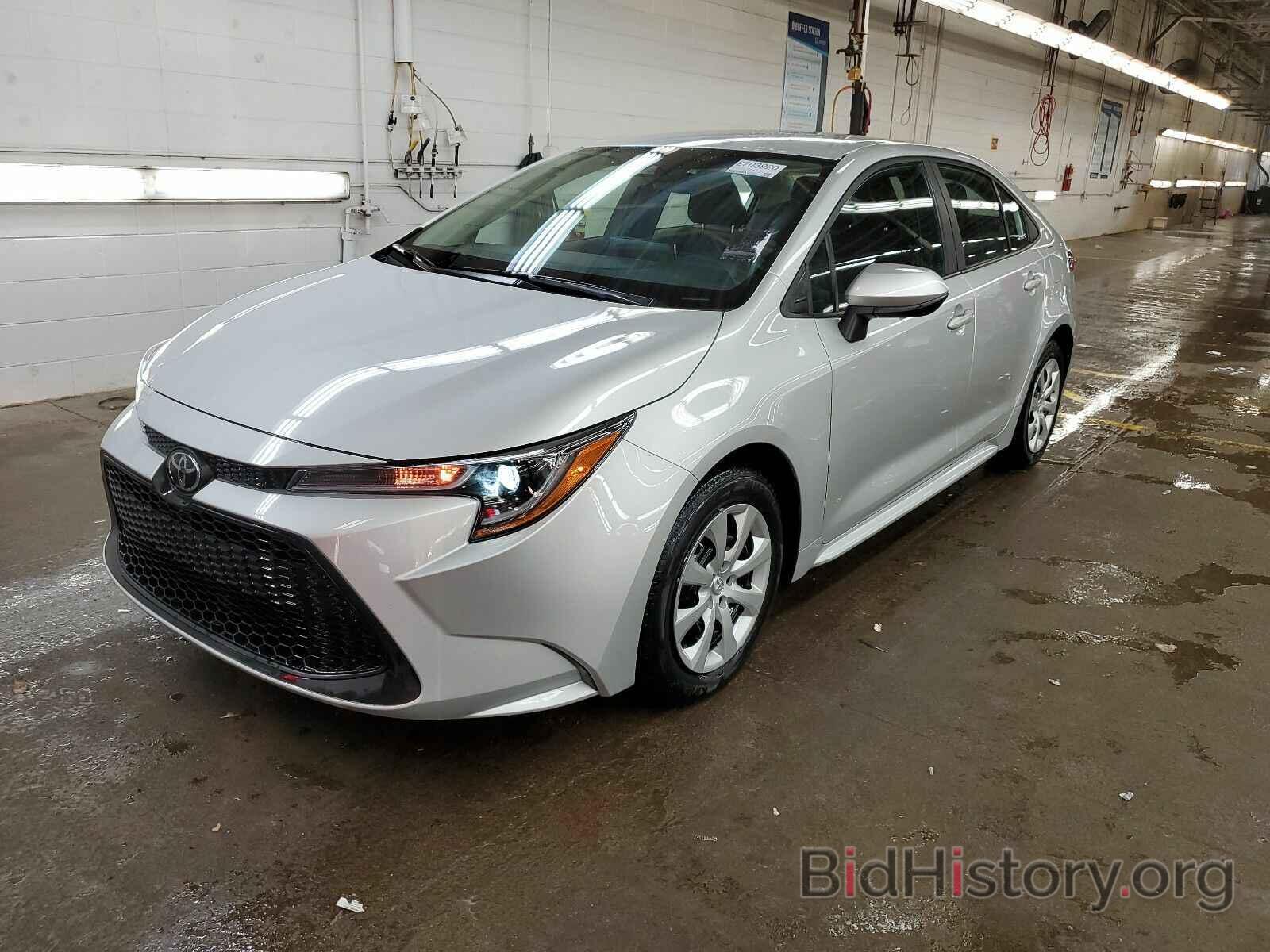 Photo 5YFEPRAE3LP011536 - Toyota Corolla LE 2020