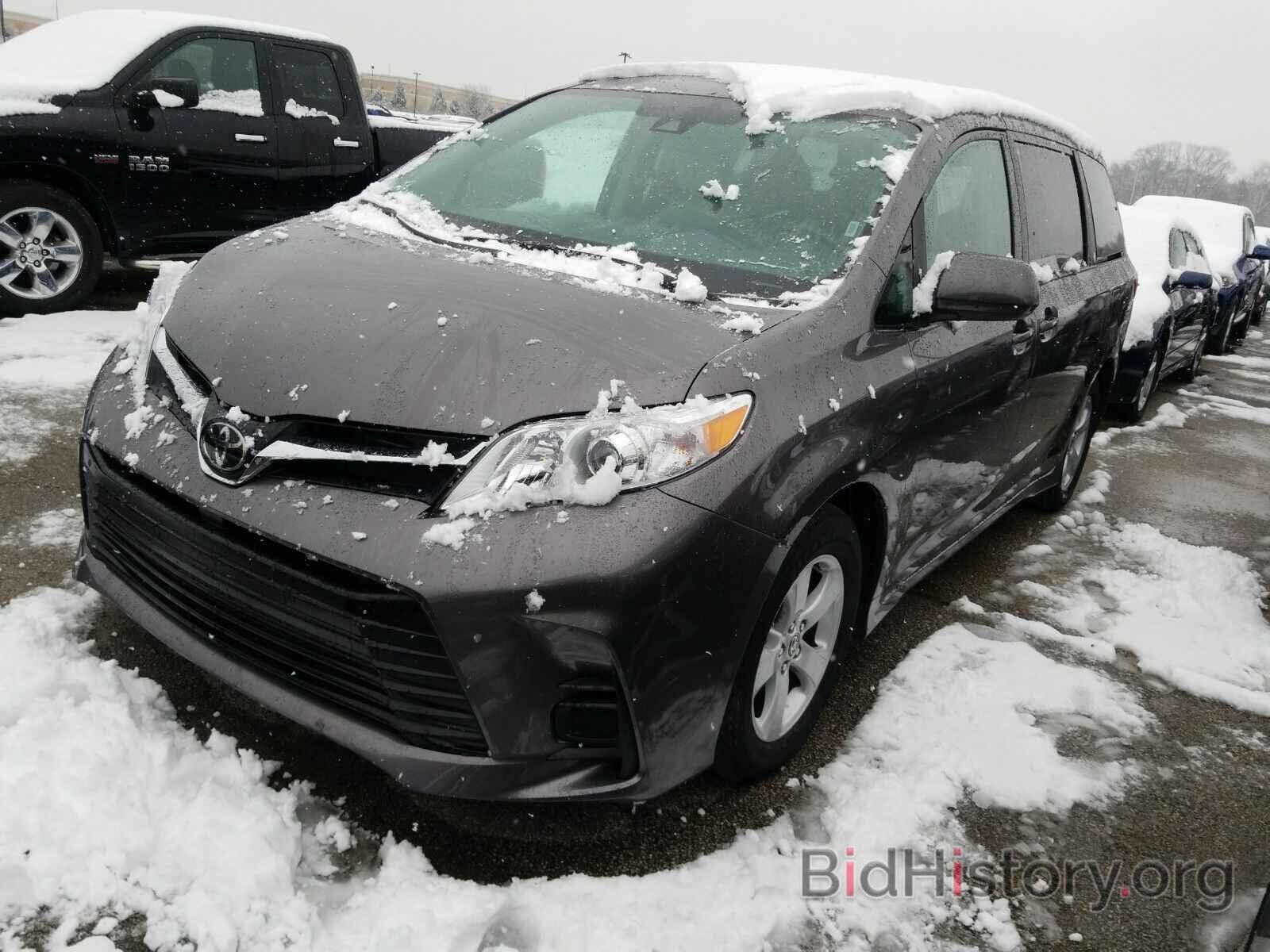 Фотография 5TDKZ3DC9LS065063 - Toyota Sienna LE 2020