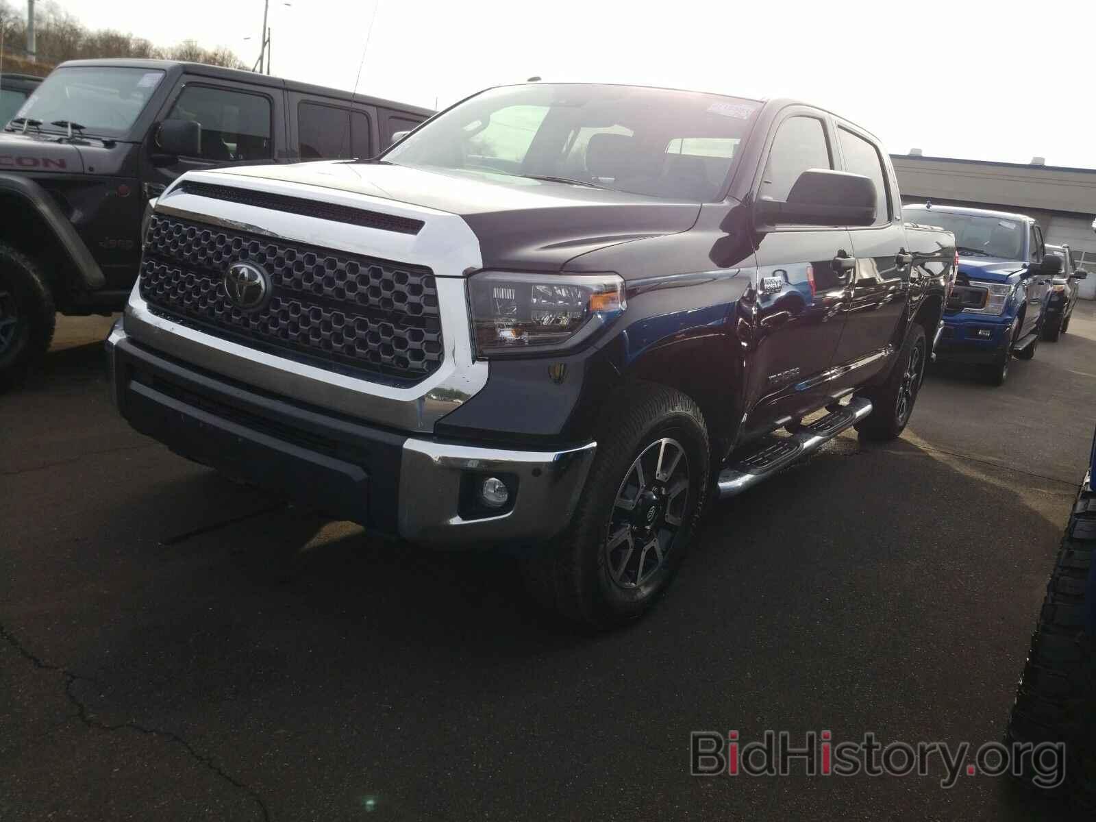 Photo 5TFDY5F11KX832948 - Toyota Tundra 4WD 2019