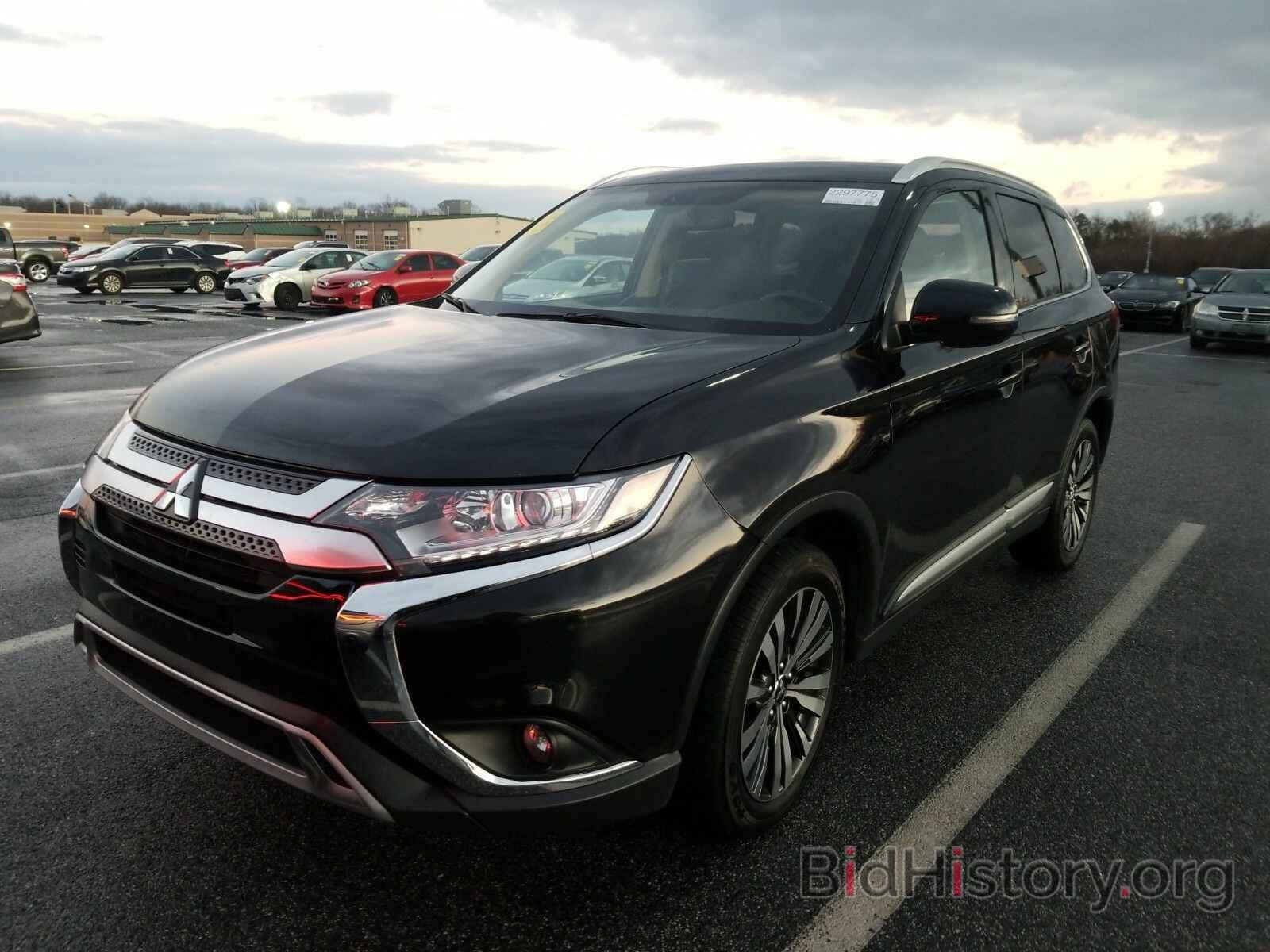 Photo JA4AZ3A38KZ027427 - Mitsubishi Outlander 2019