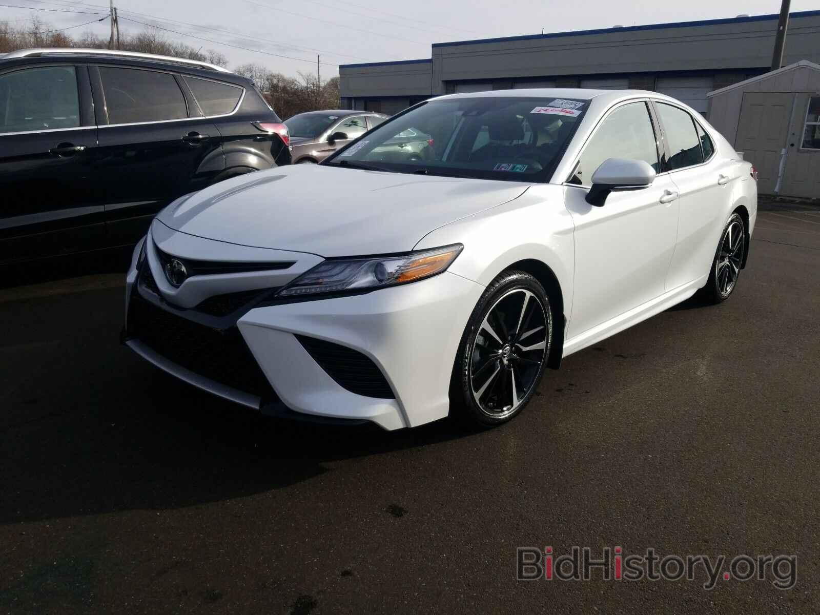 Фотография 4T1B61HKXKU811203 - Toyota Camry 2019