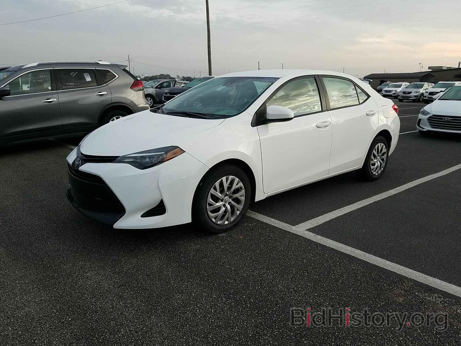 Photo 2T1BURHEXKC240862 - Toyota Corolla LE 2019