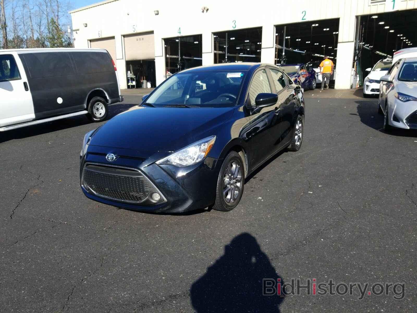 Photo 3MYDLBYV6KY519018 - Toyota Yaris Sedan 2019