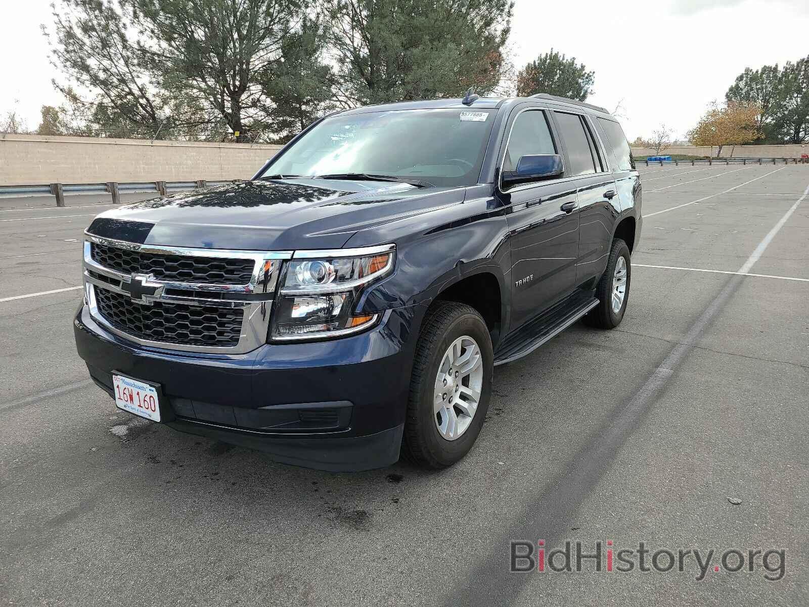 Photo 1GNSKBKC4KR182104 - Chevrolet Tahoe 2019