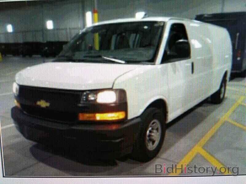 Photo 1GCWGBFG5L1153784 - Chevrolet Express Cargo Van 2020