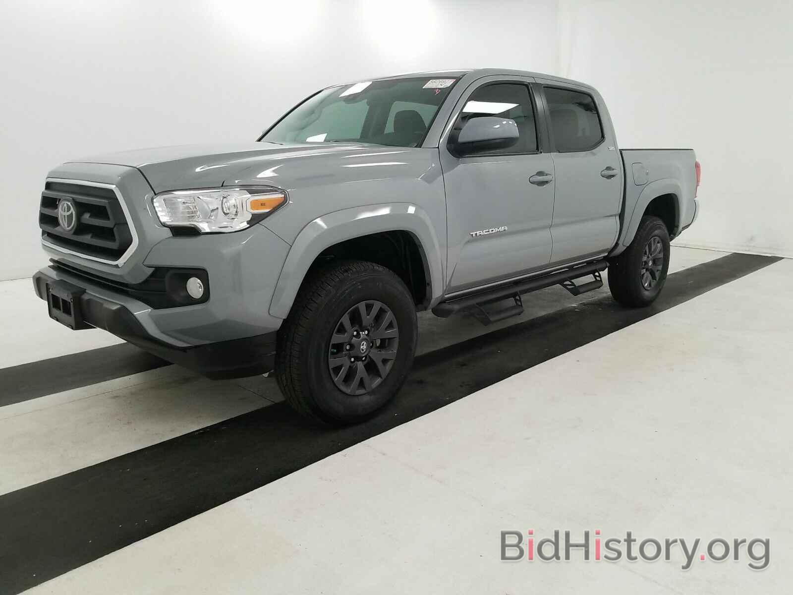 Photo 5TFAX5GN1LX175416 - Toyota Tacoma 2WD 2020