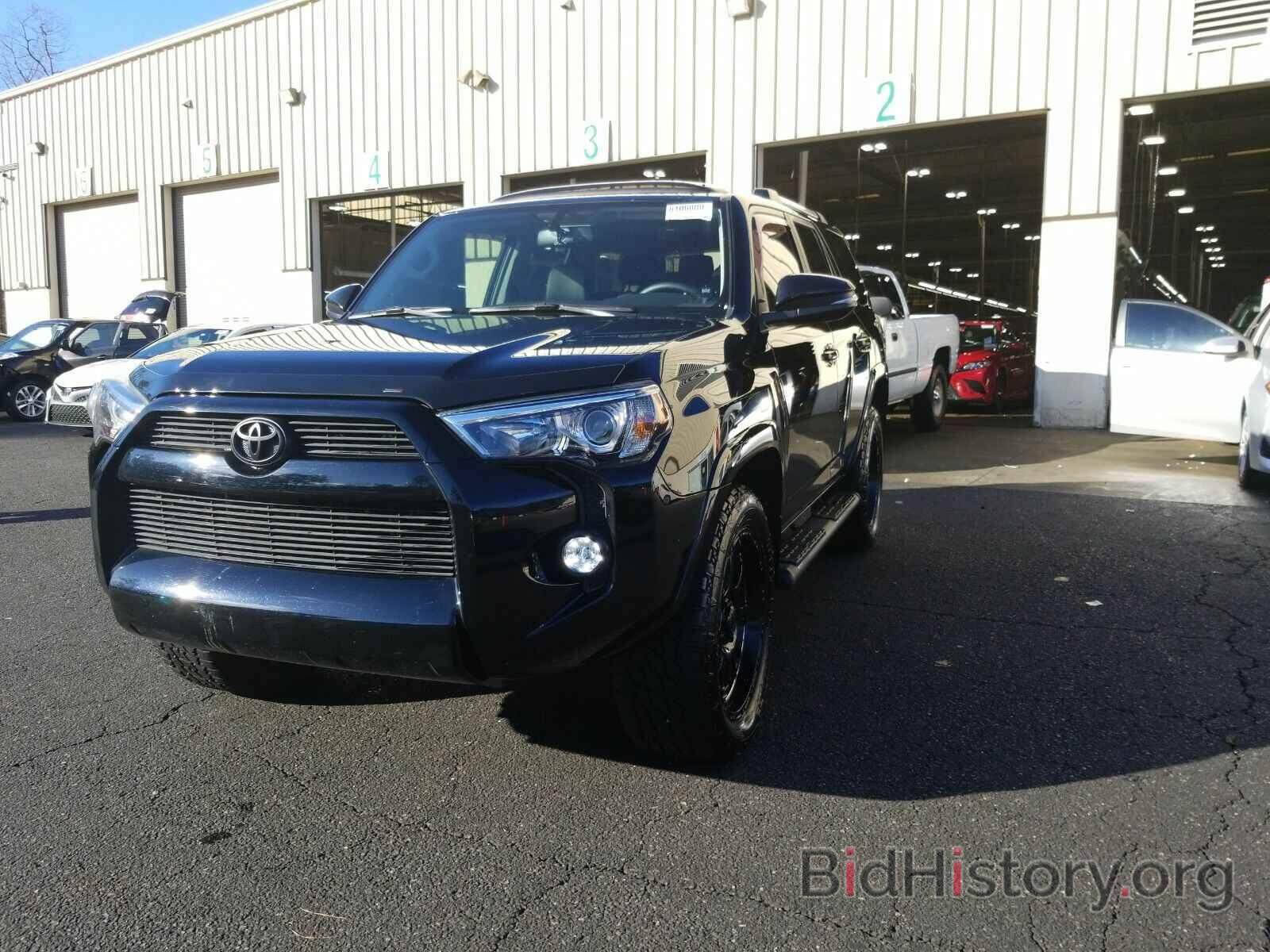 Photo JTEBU5JR5K5726106 - Toyota 4Runner SR5 2019