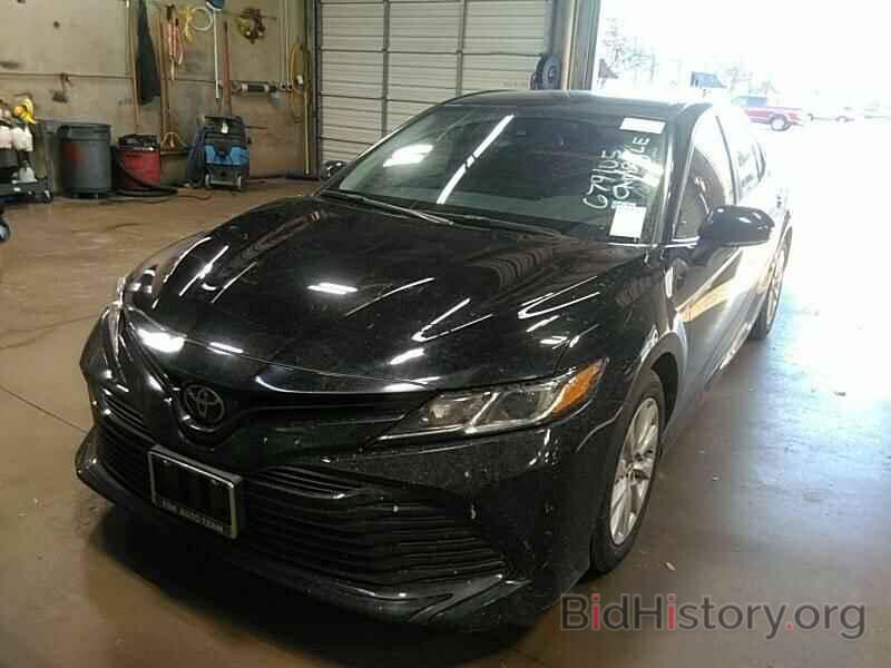 Photo 4T1B11HK8KU679105 - Toyota Camry LE 2019