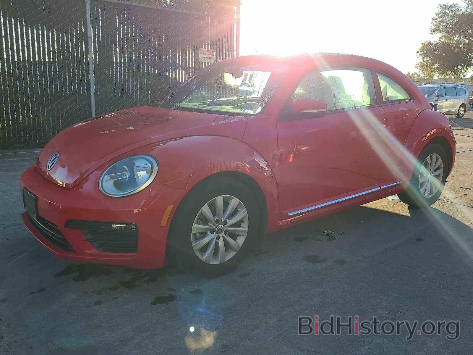 Photo 3VWFD7AT4KM710726 - Volkswagen Beetle 2019