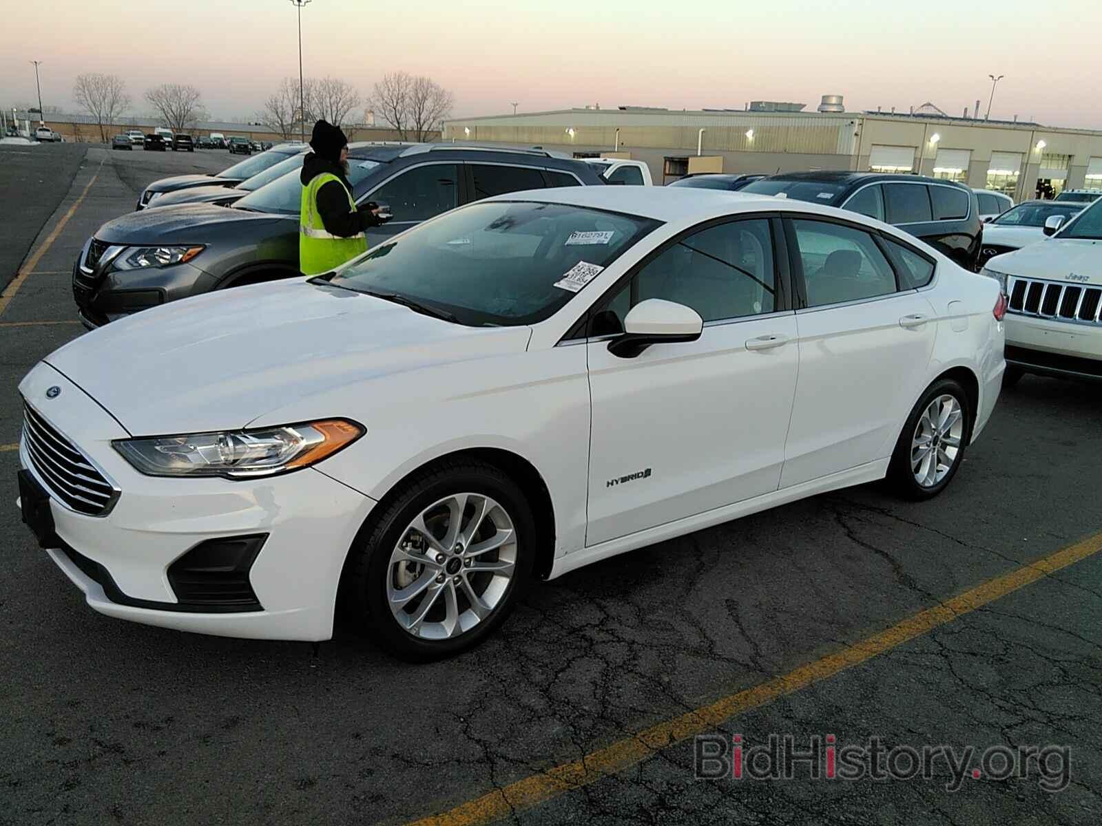 Фотография 3FA6P0LU4KR263685 - Ford Fusion Hybrid 2019