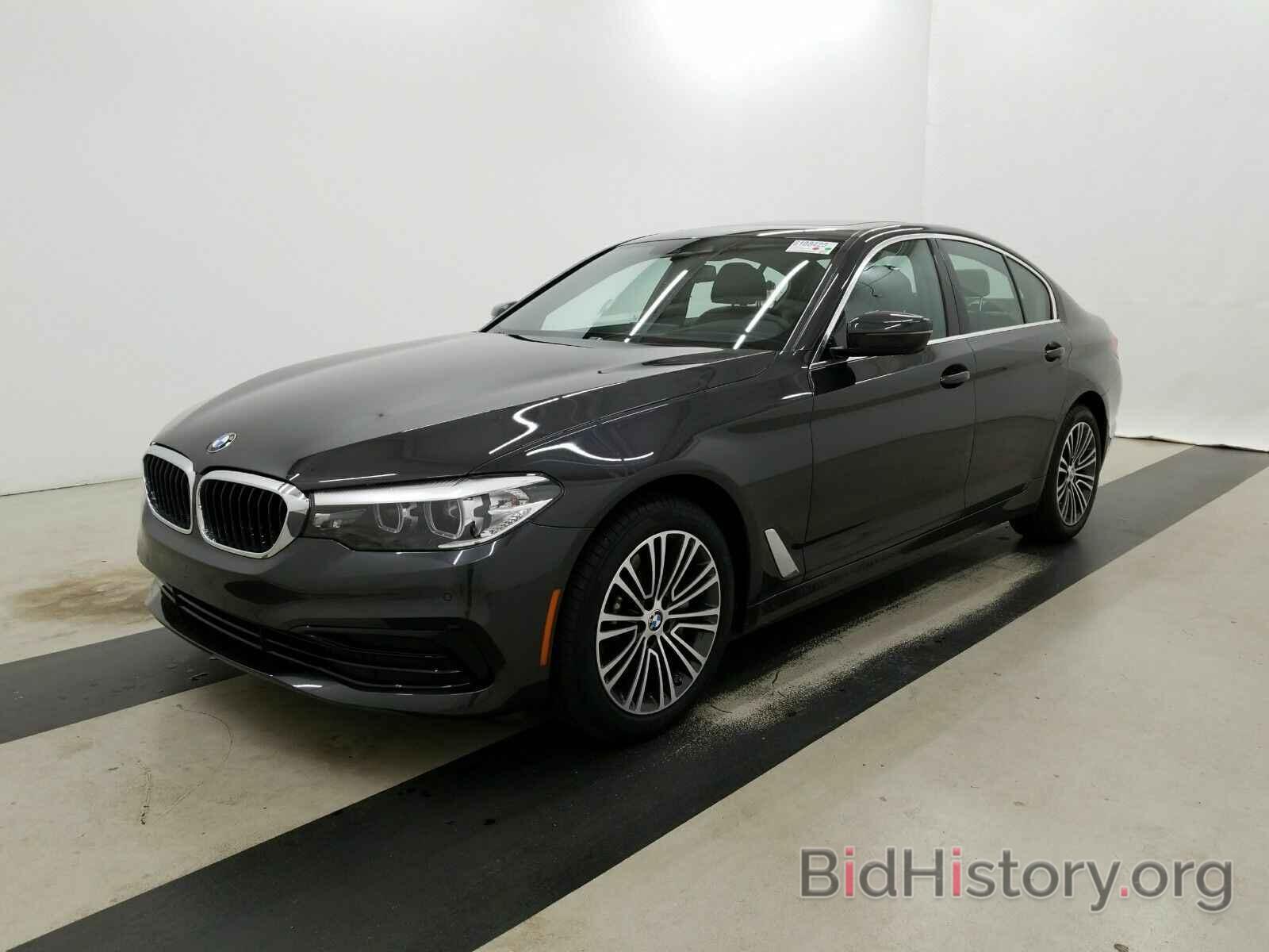 Photo WBAJR3C08LCE03007 - BMW 5 Series 2020