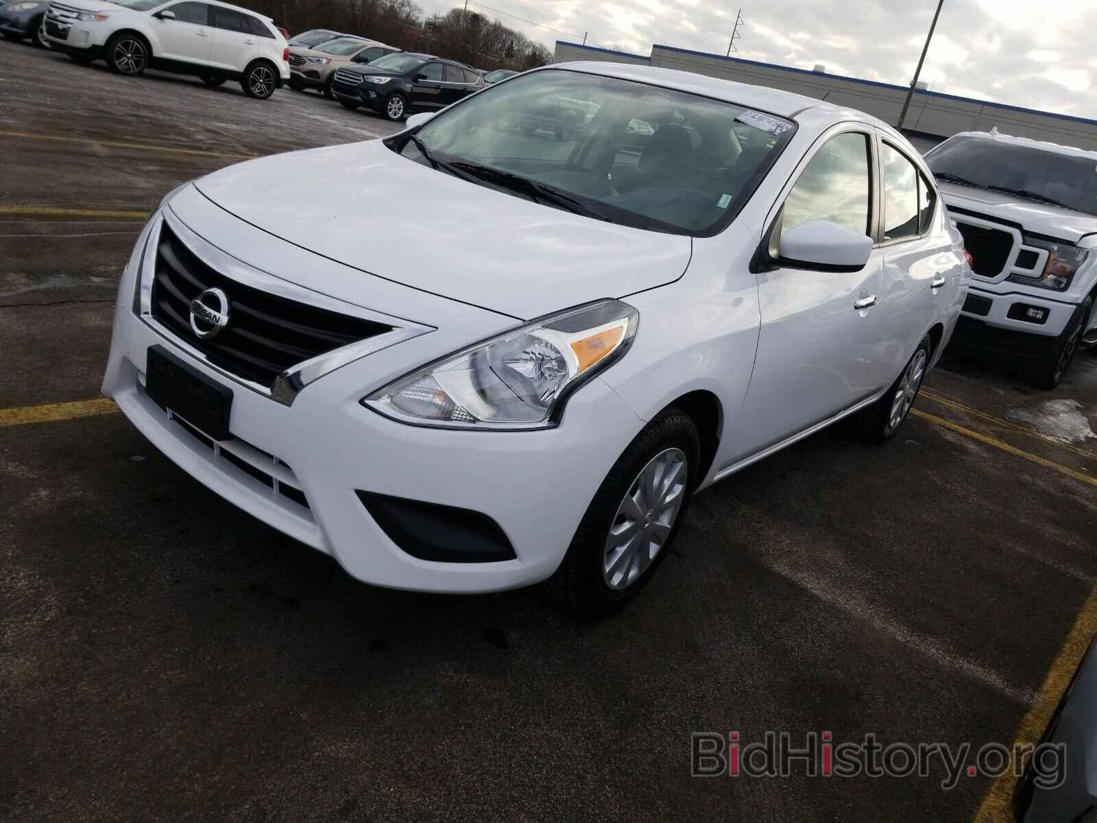 Photo 3N1CN7AP8KL877735 - Nissan Versa Sedan 2019