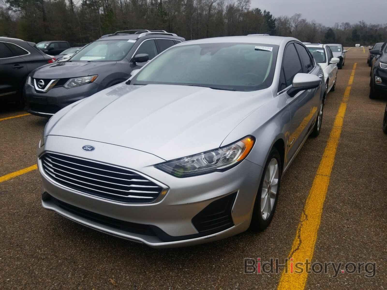 Photo 3FA6P0LU9KR179975 - Ford Fusion Hybrid 2019