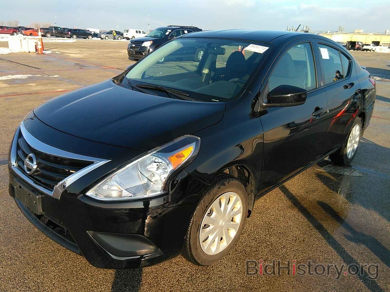 Photo 3N1CN7AP1KL818865 - Nissan Versa Sedan 2019