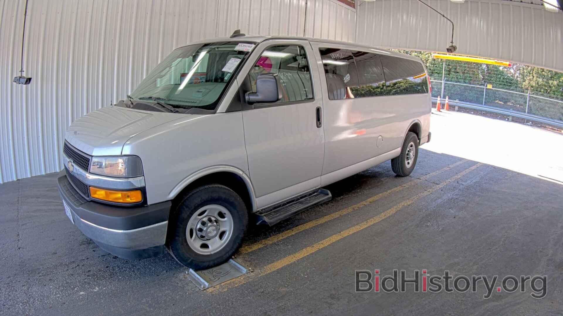 Фотография 1GAZGPFG1K1235772 - Chevrolet Express Passenger 2019