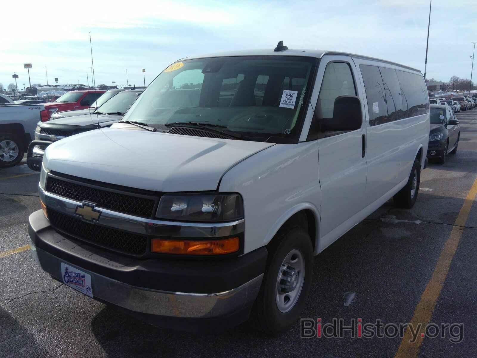 Фотография 1GAZGPFG7K1186870 - Chevrolet Express Passenger 2019