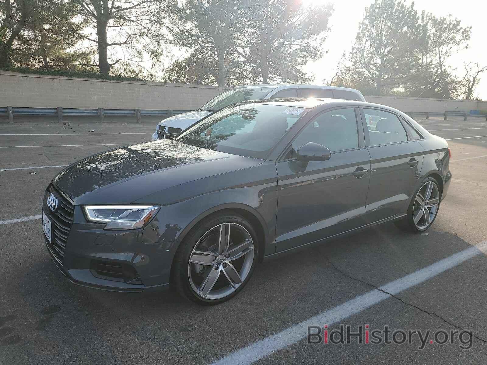 Photo WAUCUGFF1LA005371 - Audi A3 Sedan 2020