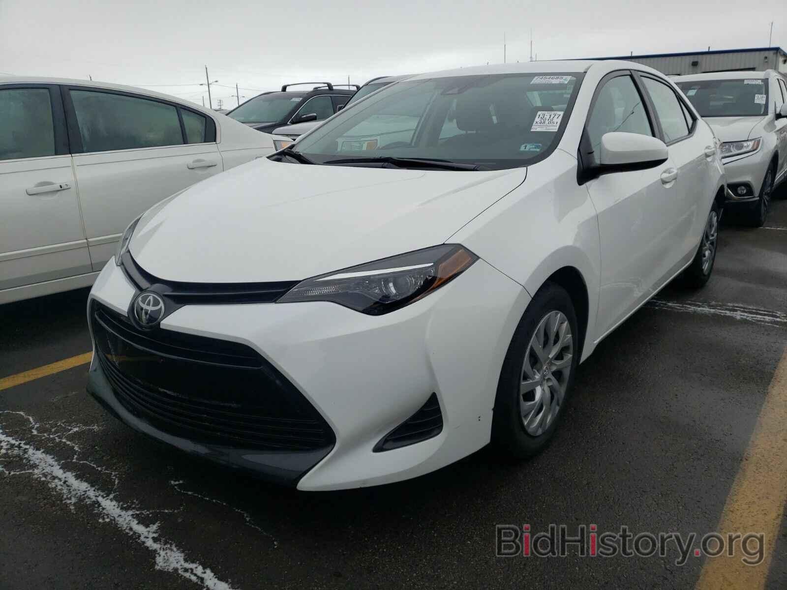 Photo 2T1BURHE1KC229085 - Toyota Corolla LE 2019