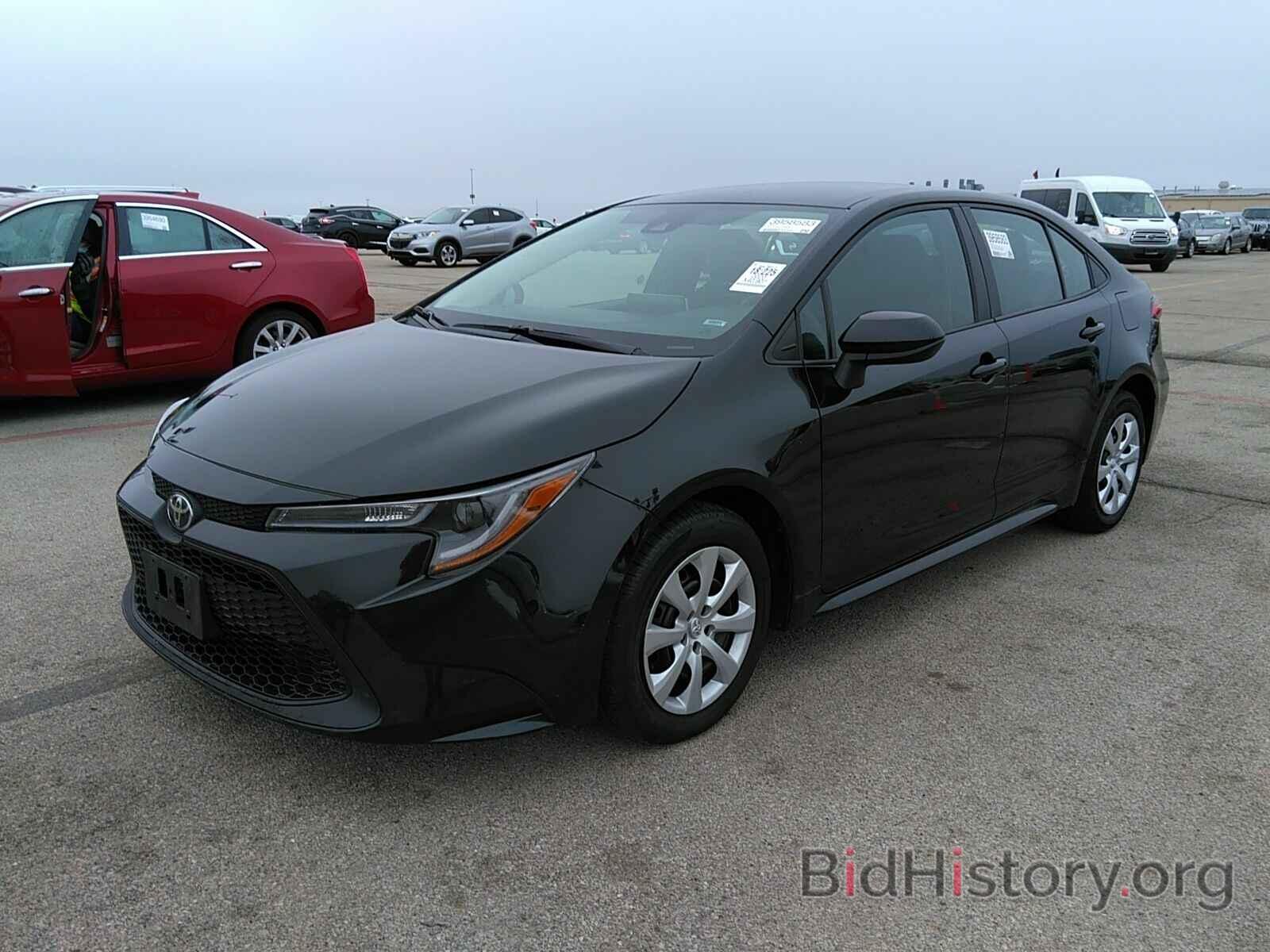 Photo 5YFEPRAE5LP026233 - Toyota Corolla LE 2020