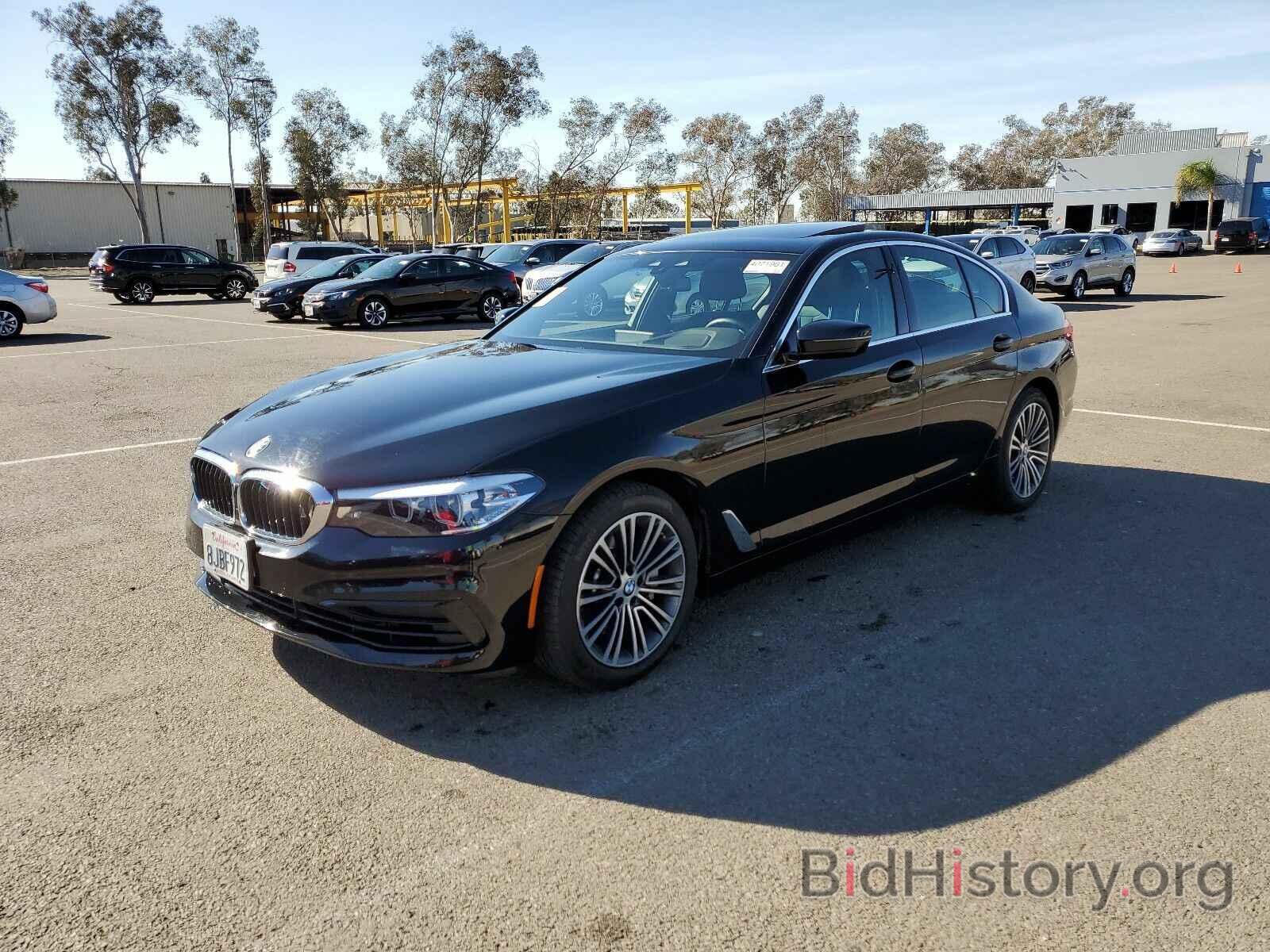 Фотография WBAJA5C54KBX86234 - BMW 5 Series 2019