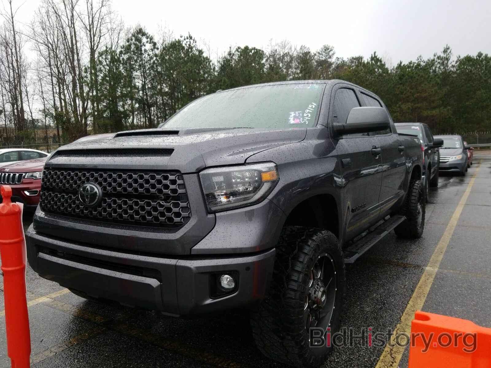 Photo 5TFDW5F11KX864174 - Toyota Tundra 4WD 2019