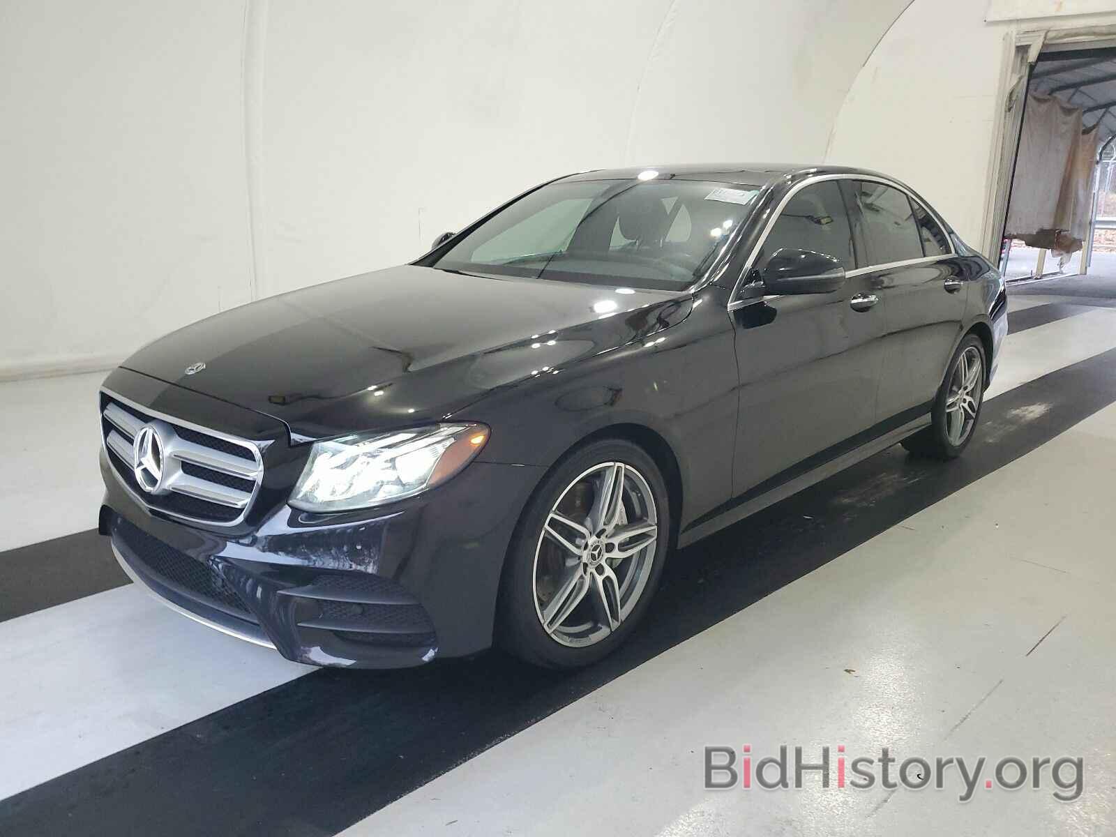 Photo WDDZF4JB8KA628081 - Mercedes-Benz E-Class 2019