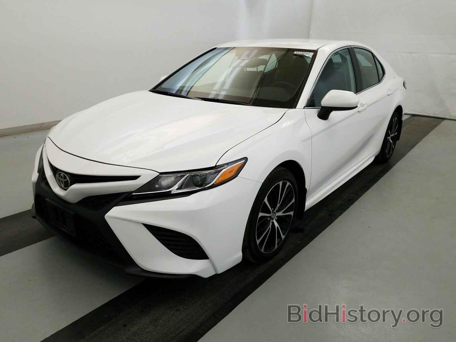 Photo 4T1B11HKXKU198014 - Toyota Camry 2019