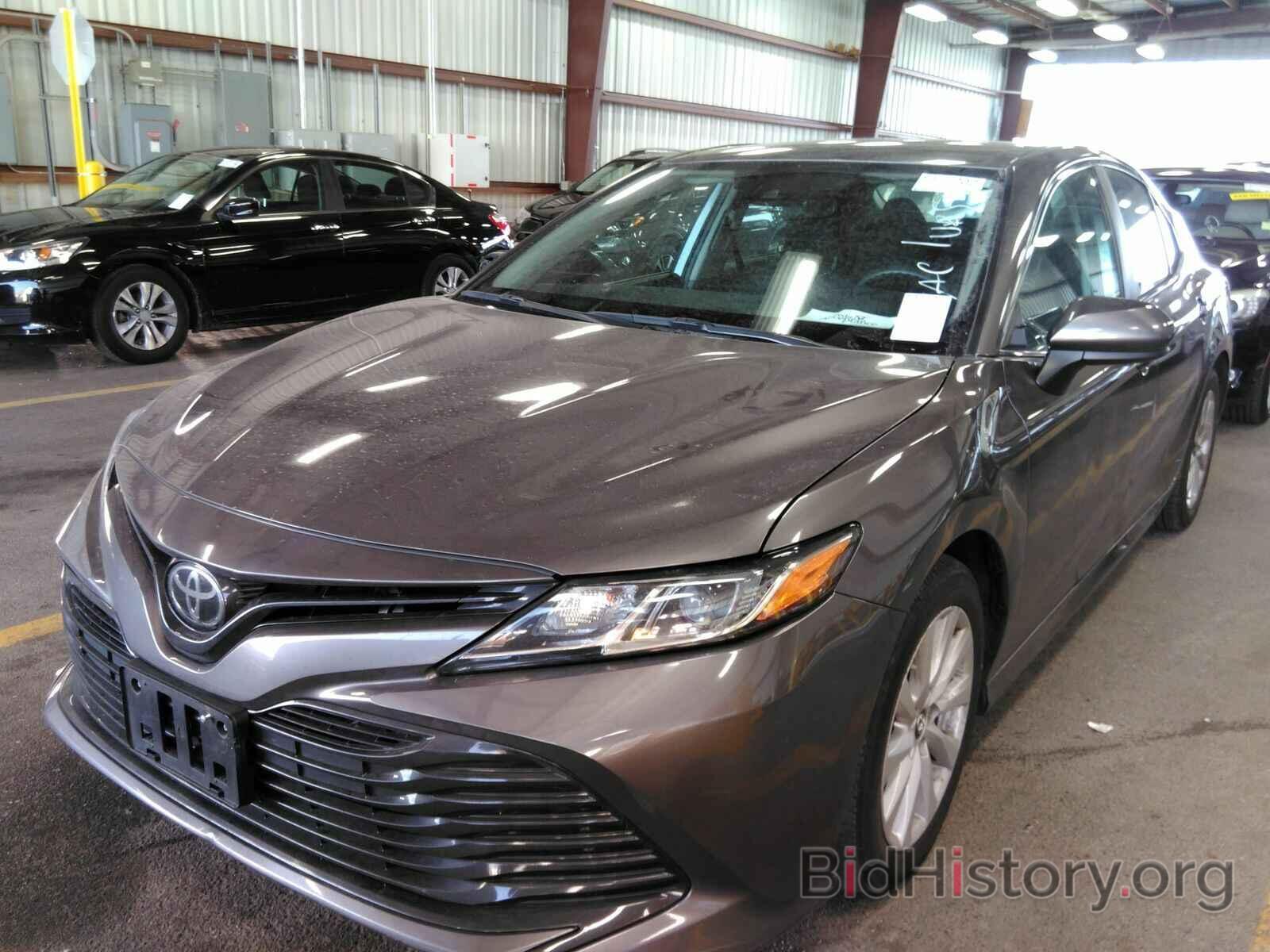 Фотография 4T1B11HK0KU181769 - Toyota Camry LE 2019