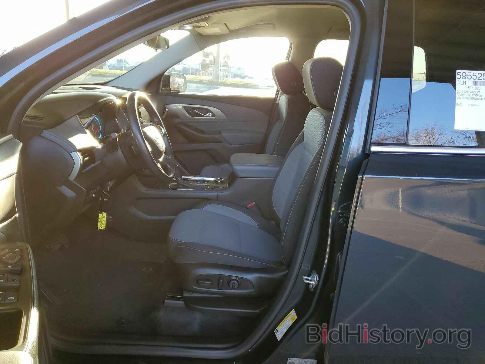 Photo 1GNEVGKW0KJ140491 - Chevrolet Traverse 2019