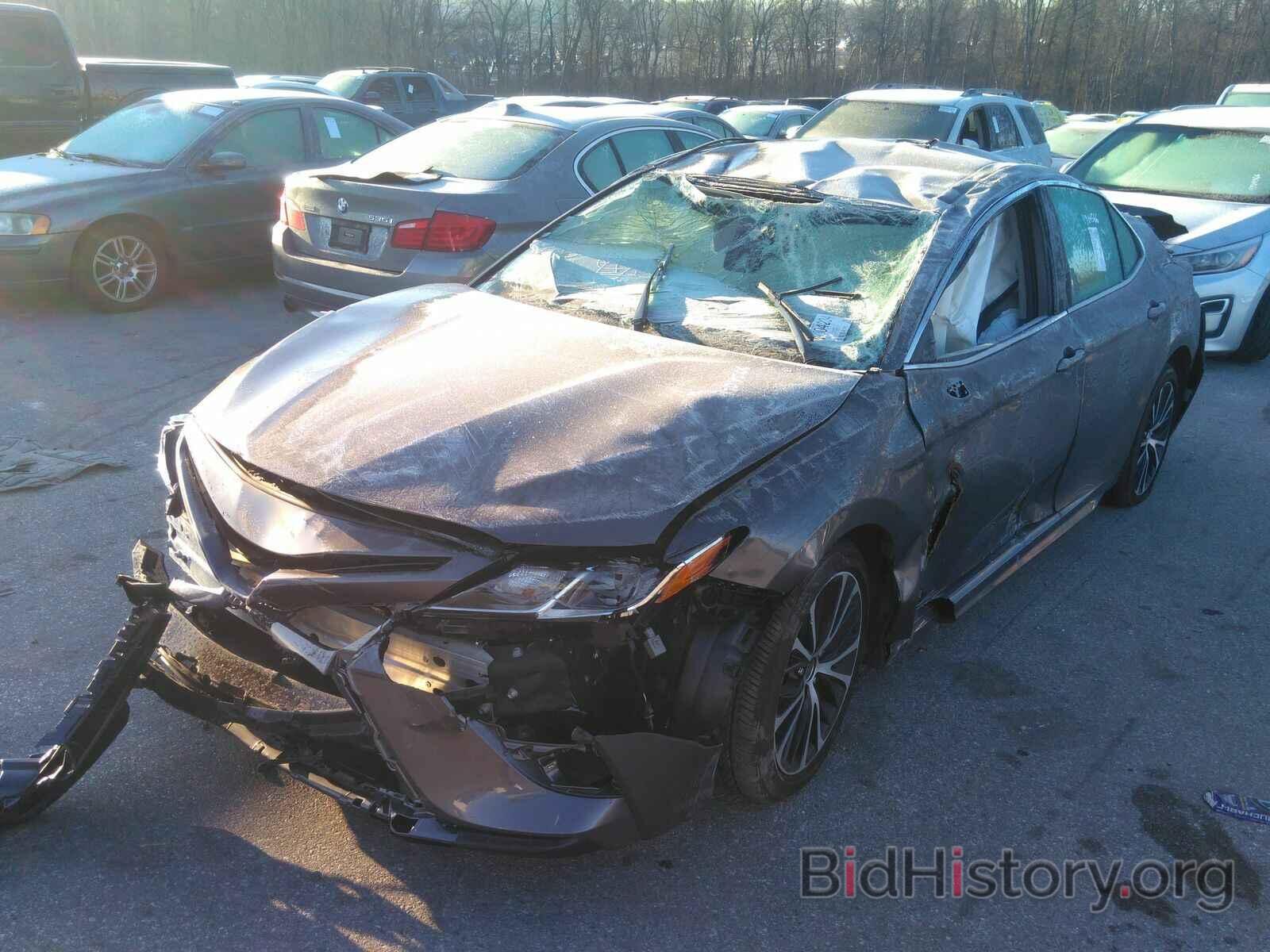 Photo 4T1G11AK3LU347381 - Toyota Camry 2020