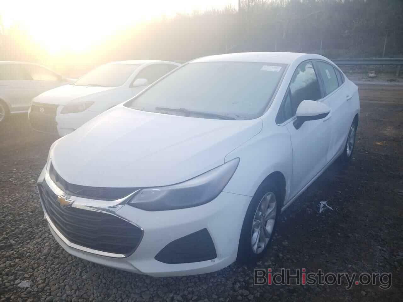 Photo 1G1BE5SMXK7107664 - Chevrolet Cruze 2019