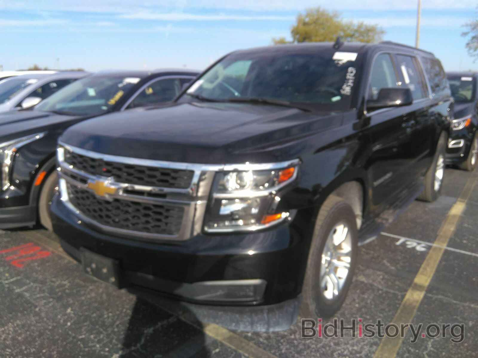 Photo 1GNSKHKC6KR349257 - Chevrolet Suburban 2019