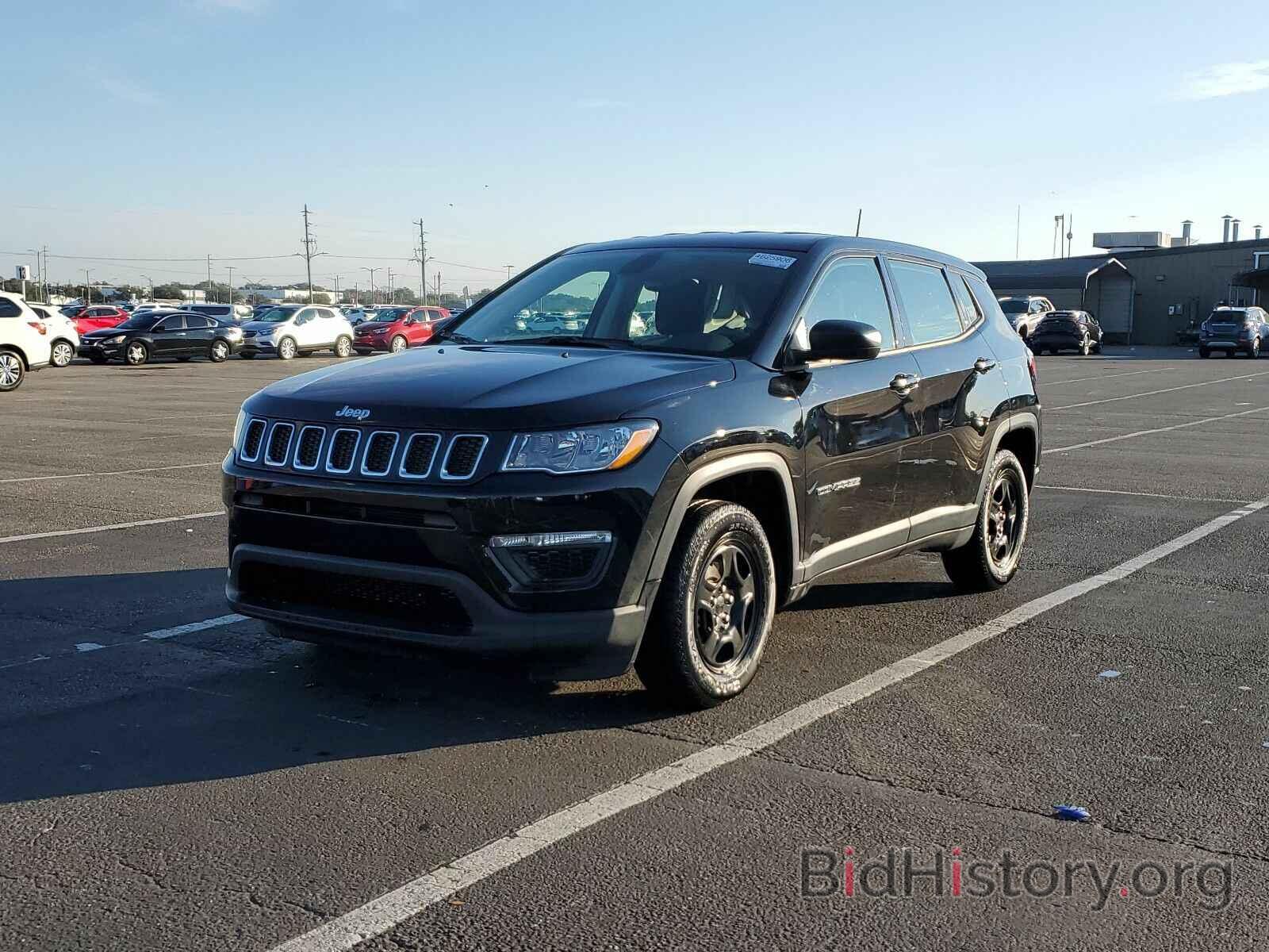 Photo 3C4NJCAB3KT770848 - Jeep Compass 2019