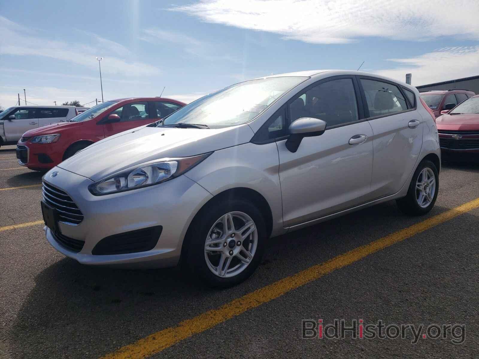 Photo 3FADP4EJ1KM119848 - Ford Fiesta 2019