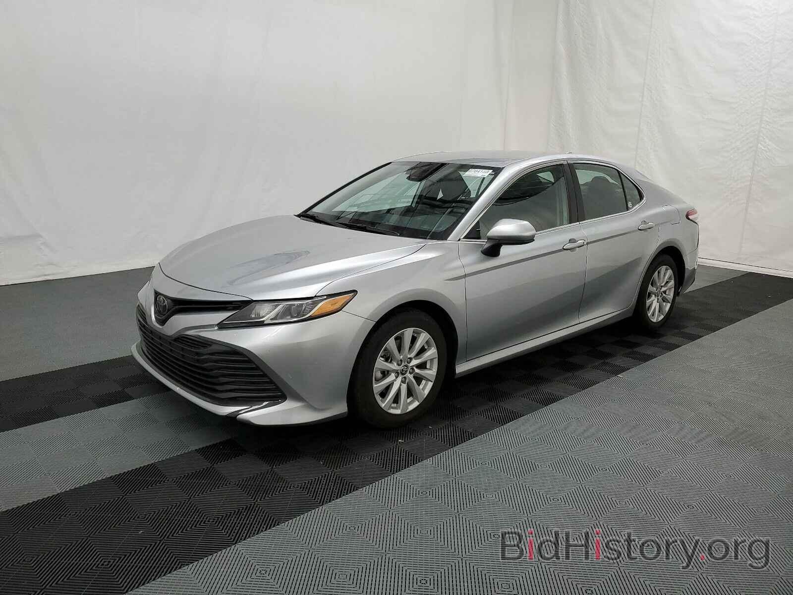 Photo 4T1C11AKXLU957857 - Toyota Camry LE 2020