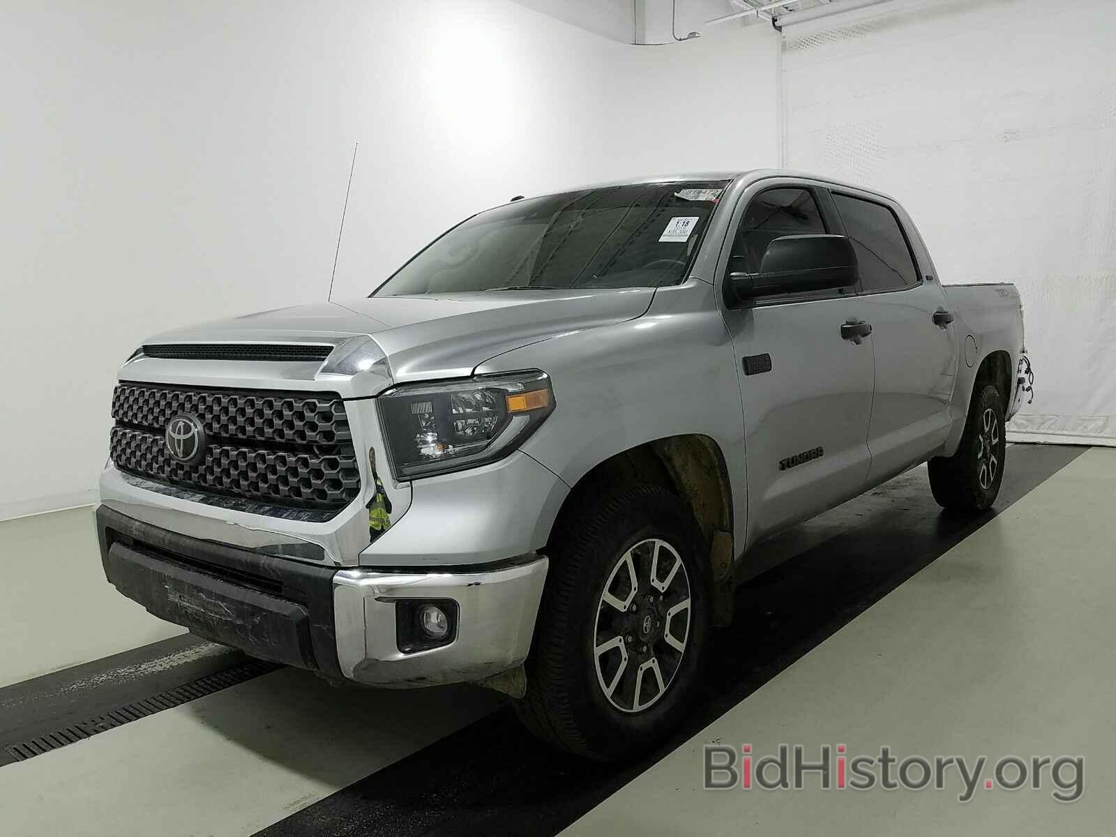 Photo 5TFDY5F11KX859860 - Toyota Tundra 4WD 2019