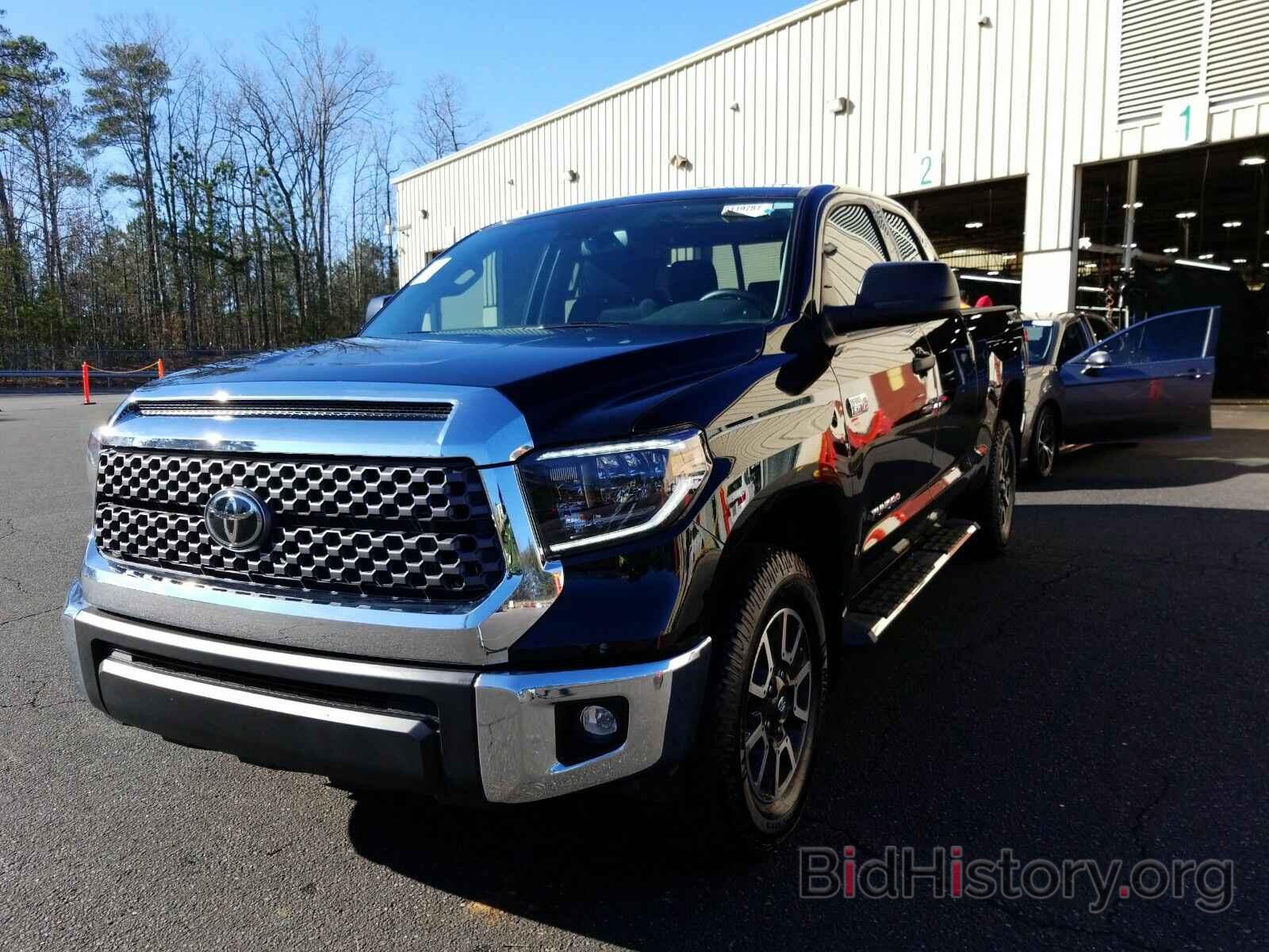 Photo 5TFUY5F19LX939991 - Toyota Tundra 4WD 2020