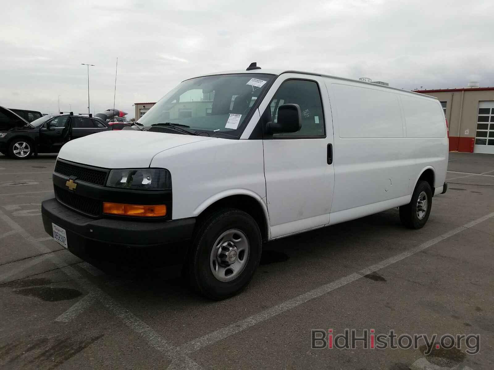 Photo 1GCWGBFG0L1154292 - Chevrolet Express Cargo Van 2020