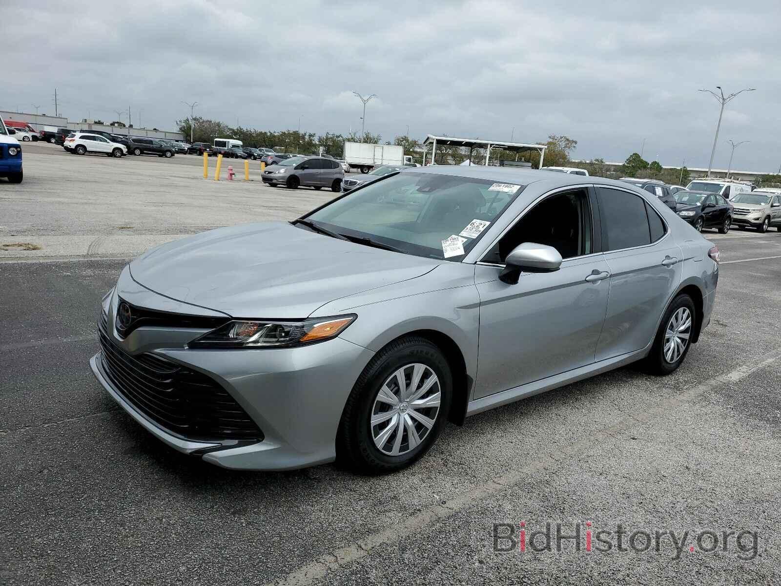 Photo 4T1A11AK2LU916582 - Toyota Camry 2020