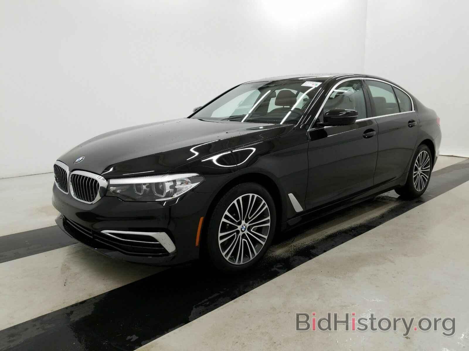 Photo WBAJR3C04LWW73699 - BMW 5 Series 2020