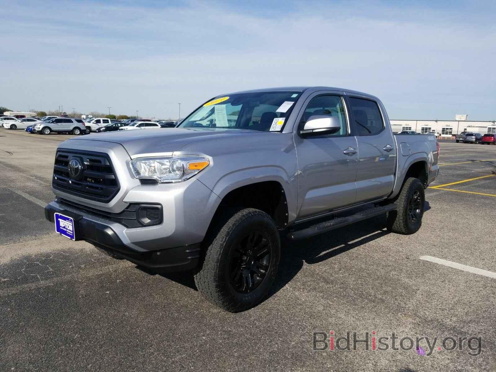 Photo 5TFAX5GN9KX139388 - Toyota Tacoma 2WD 2019