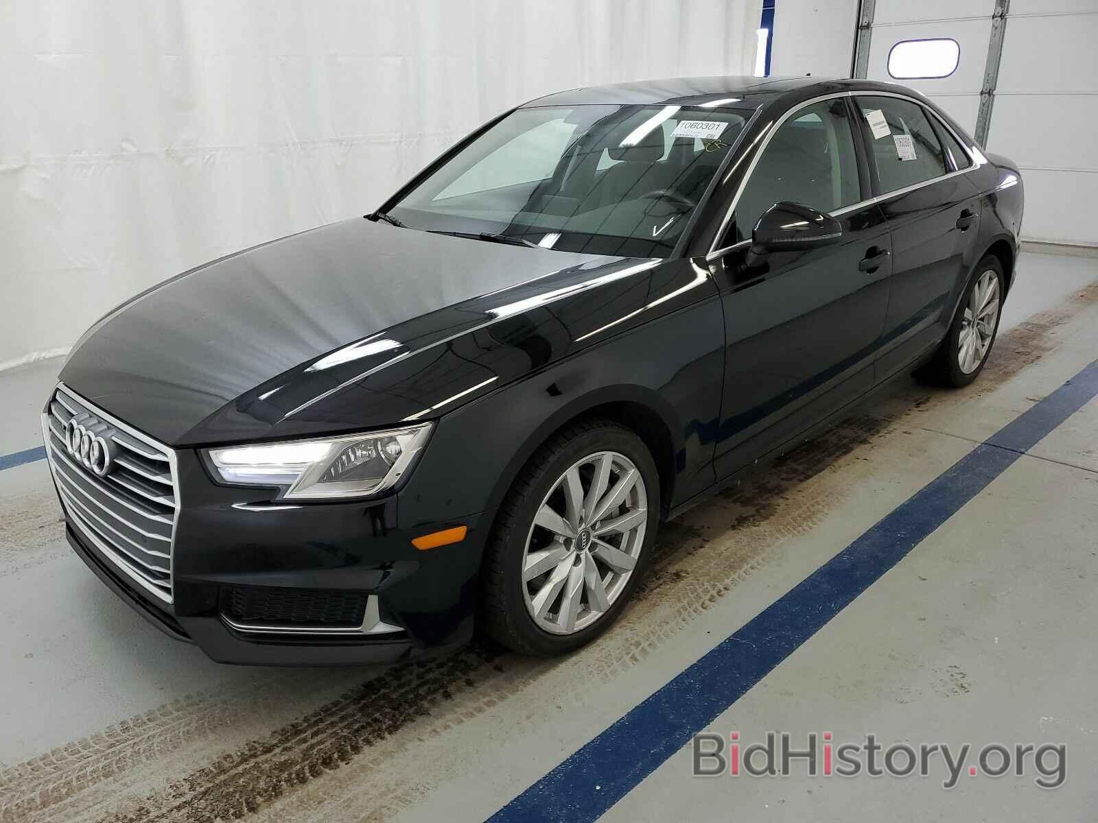 Photo WAUANAF40KA054902 - Audi A4 Sedan 2019