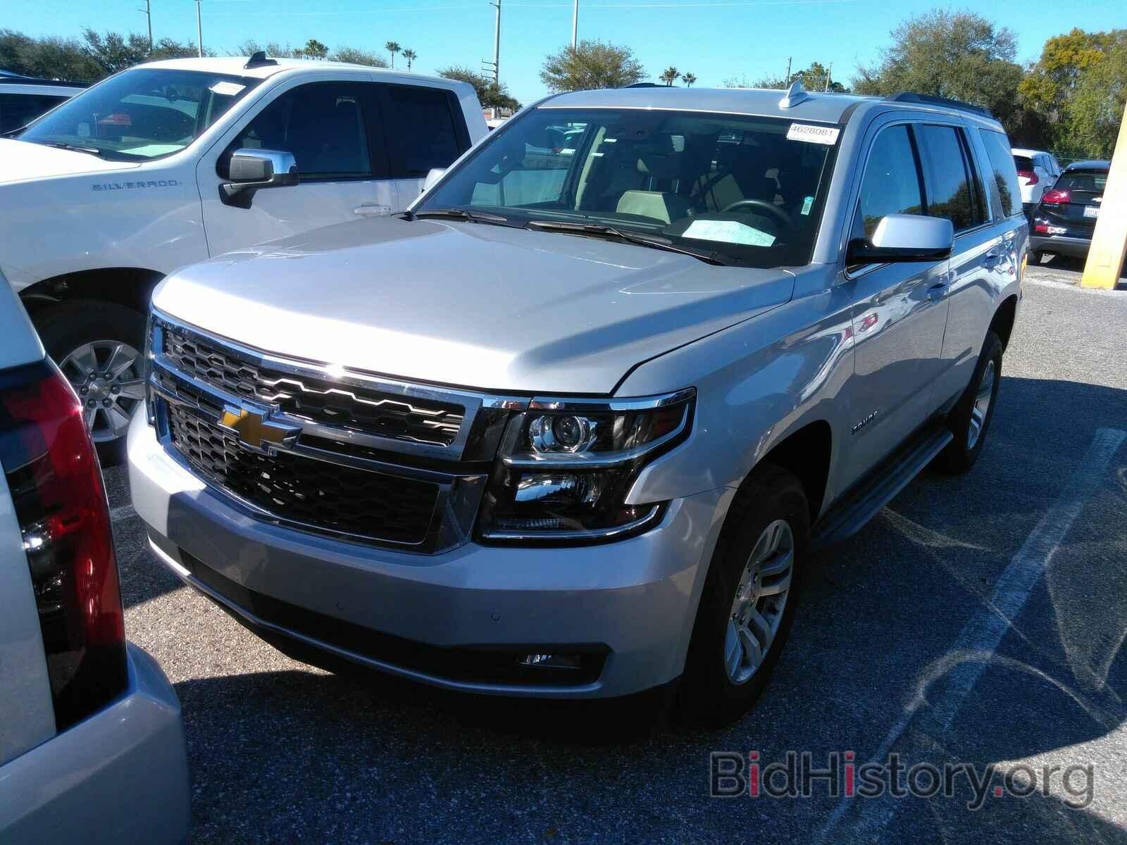 Photo 1GNSCBKCXLR246158 - Chevrolet Tahoe 2020