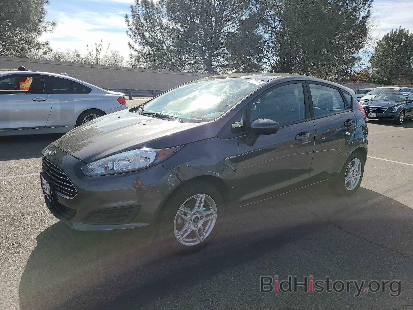 Photo 3FADP4EJ7KM145242 - Ford Fiesta 2019