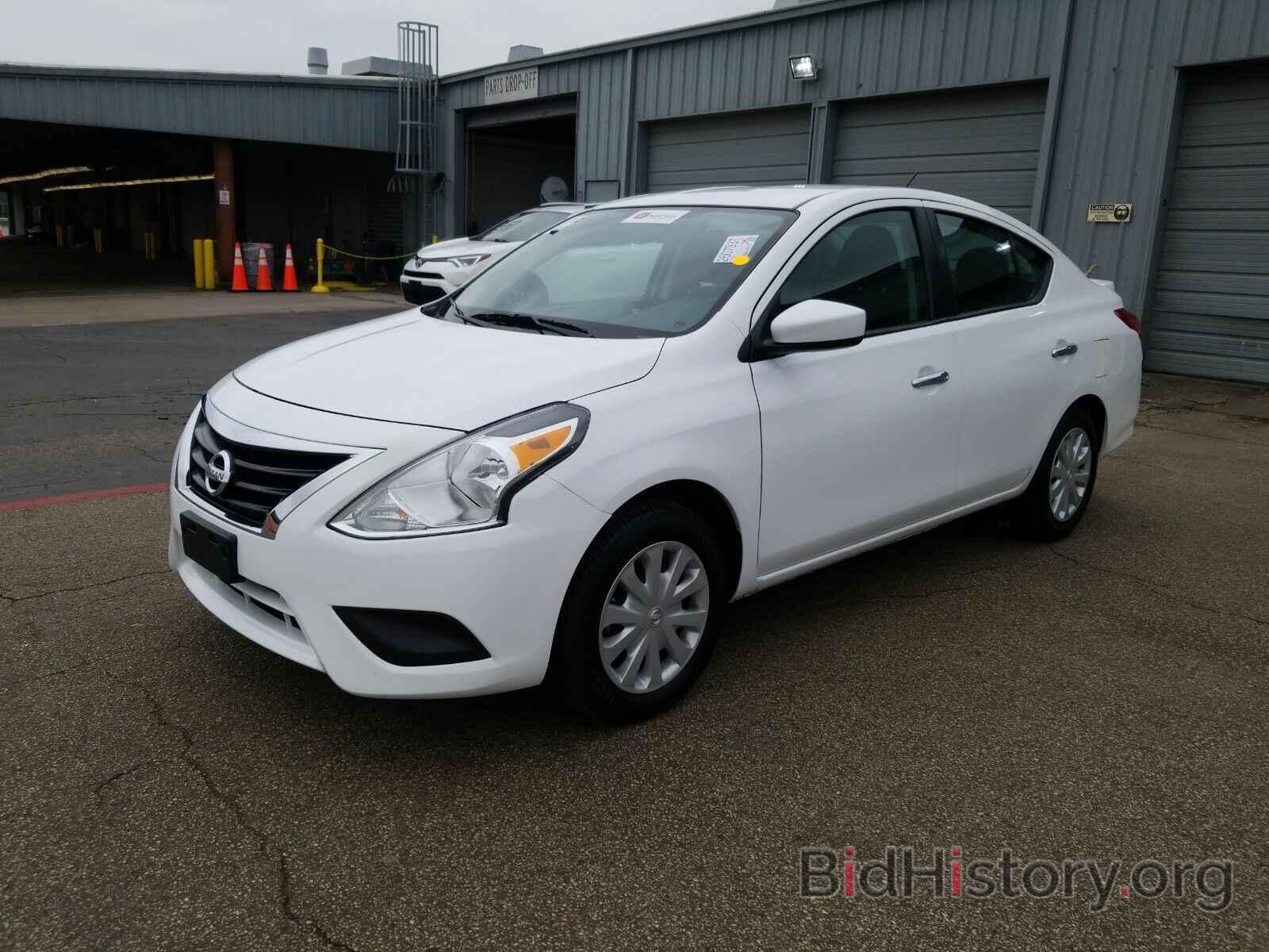 Photo 3N1CN7AP4KL841945 - Nissan Versa Sedan 2019