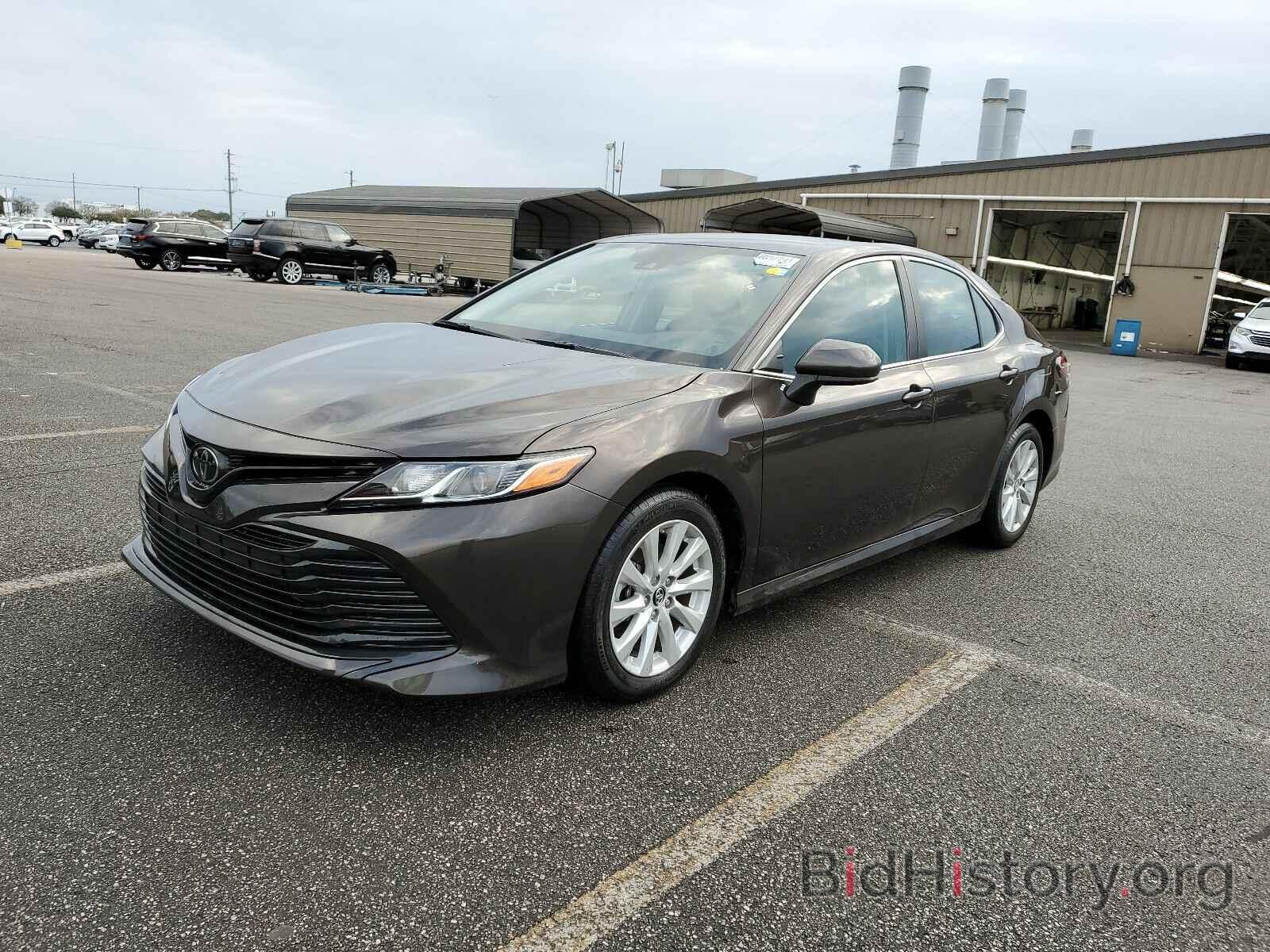 Фотография 4T1B11HK0KU183666 - Toyota Camry LE 2019