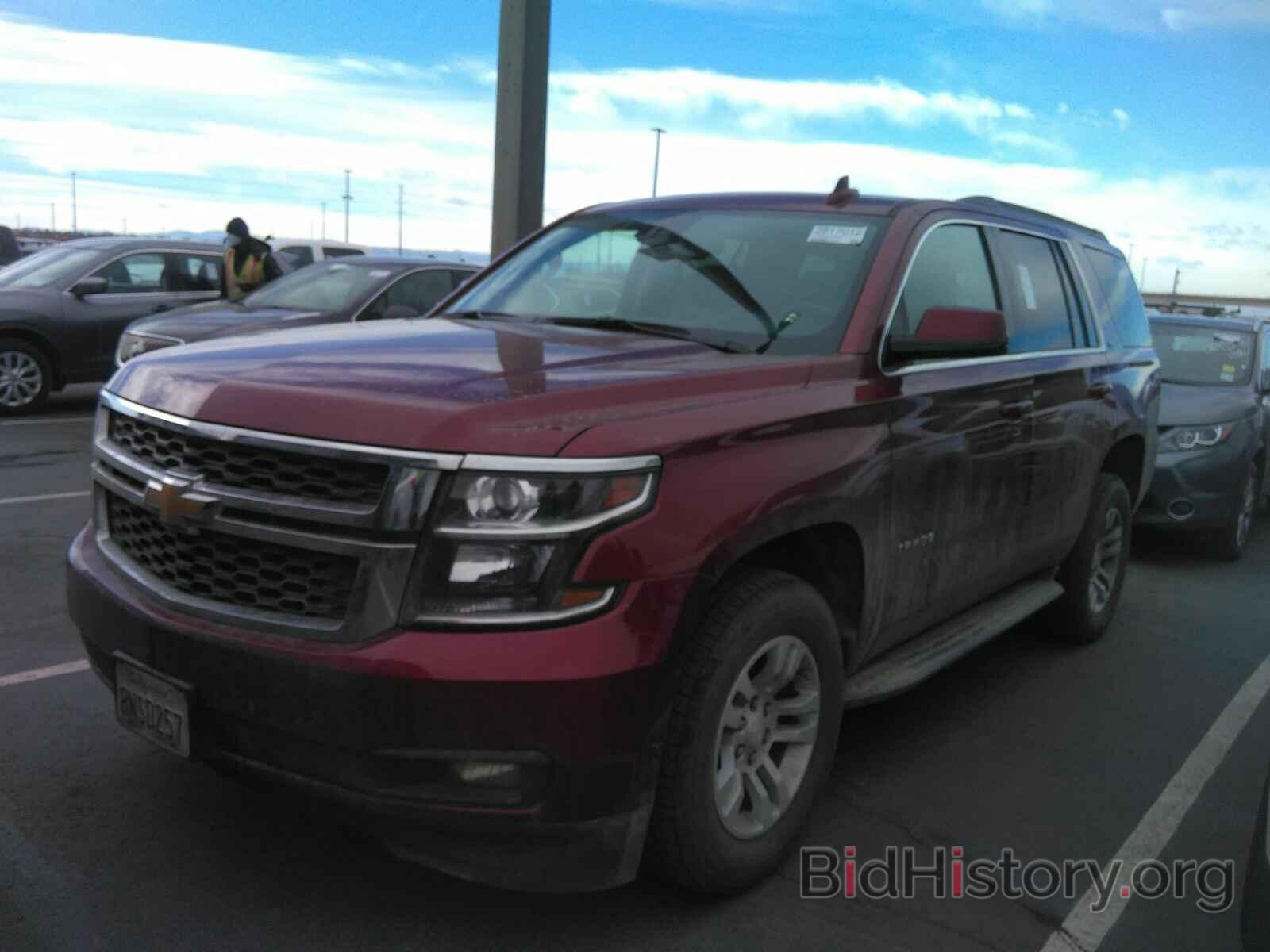 Photo 1GNSKBKC6LR263154 - Chevrolet Tahoe 2020